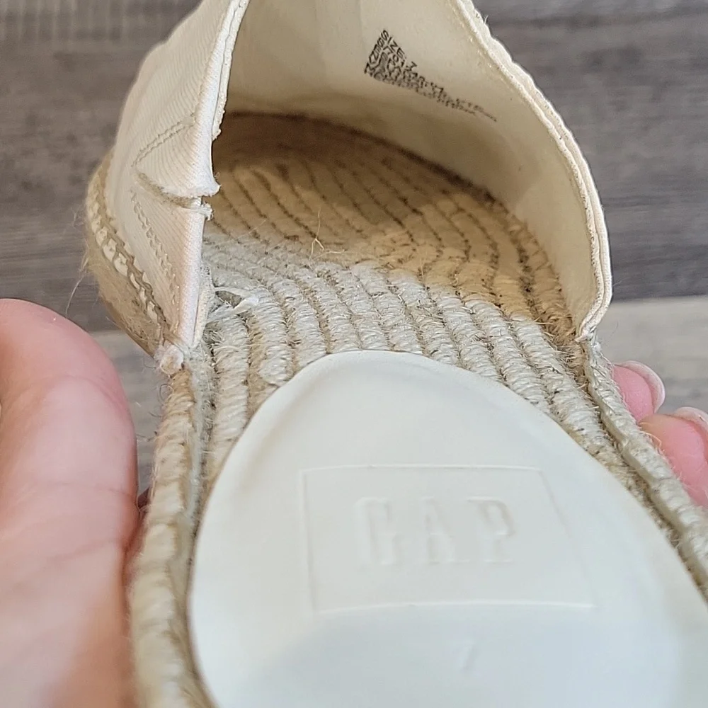 GAP Women's Cream Espadrille Slip-On Shoes